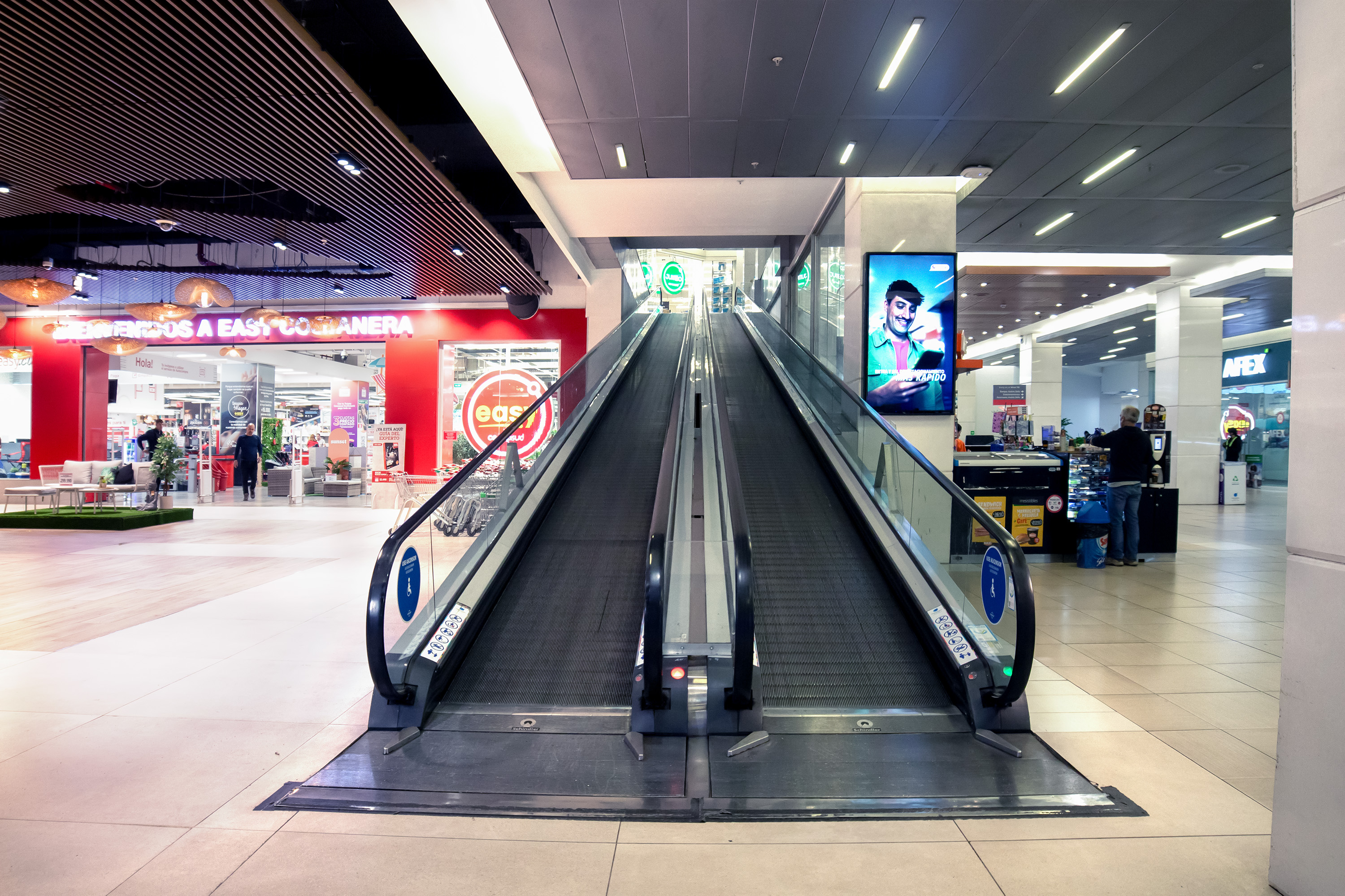 New balance costanera center outlet